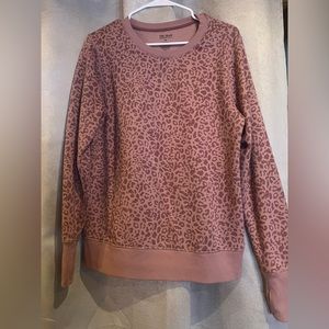 Very soft sweatshirt, pink cheetah print tek gear Keeps you very warm